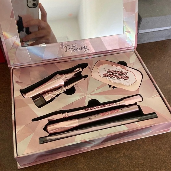 Benefit Bomb A brows by Desi Perkins - Picture 2 of 2